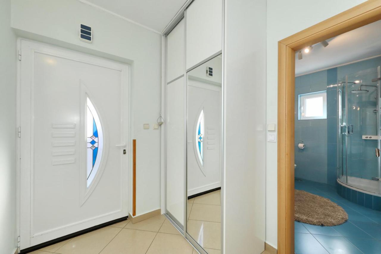 Sea Relaxing Apartment Bibinje Exterior photo