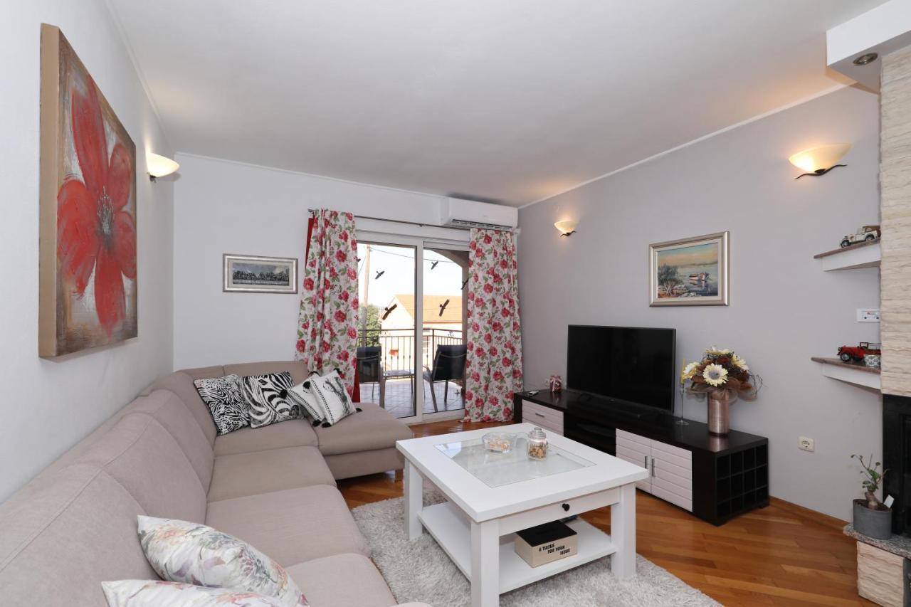 Sea Relaxing Apartment Bibinje Exterior photo