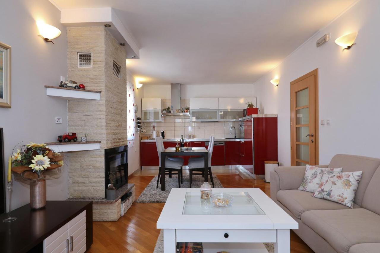 Sea Relaxing Apartment Bibinje Exterior photo